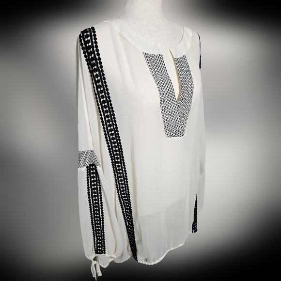 Lane Bryant Black and White Embroidered Sheer Bohemian Blouse Plus Size 26/28 - Picture 7 of 16